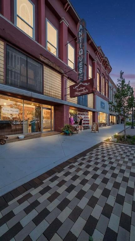 306 W Main Street