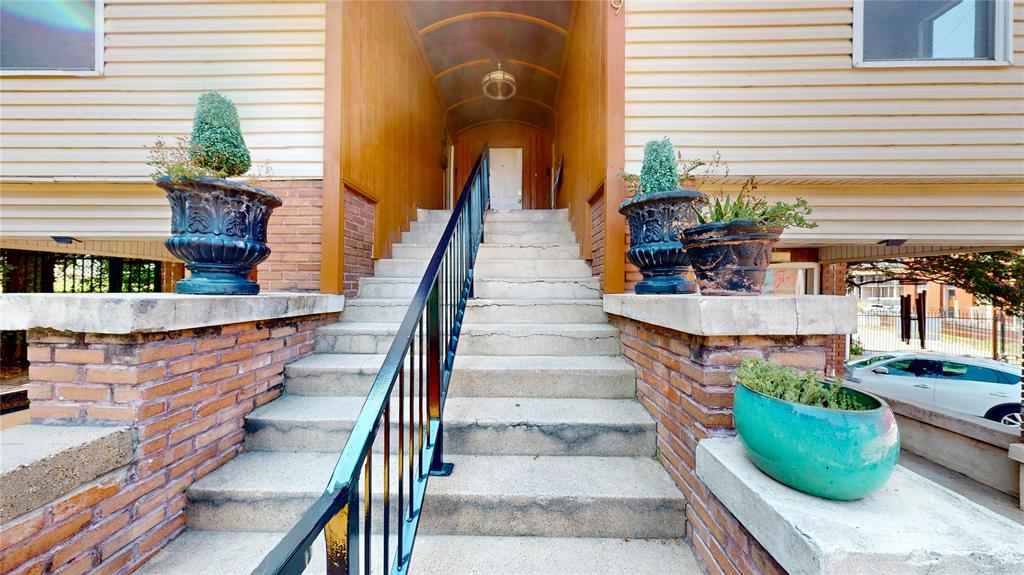 1529 Sullmn Street Condos - Residential