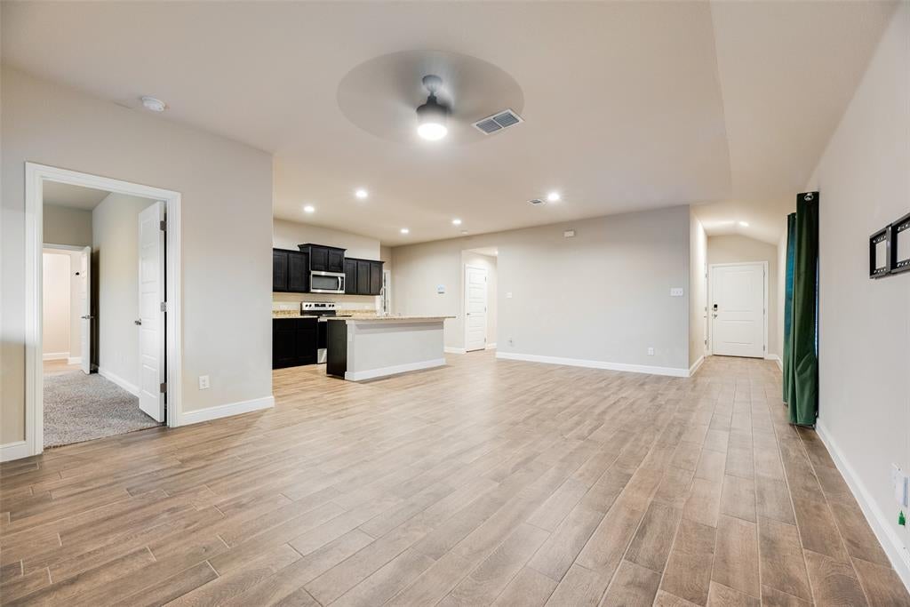 Photo of 716 Griffith Park Trail, Alvarado, TX 76009 (MLS # 21391948)