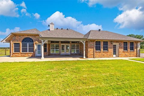 A home in Farmersville