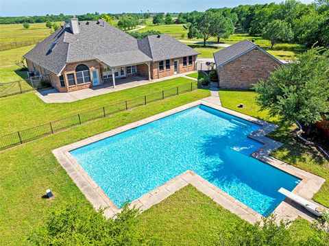 A home in Farmersville