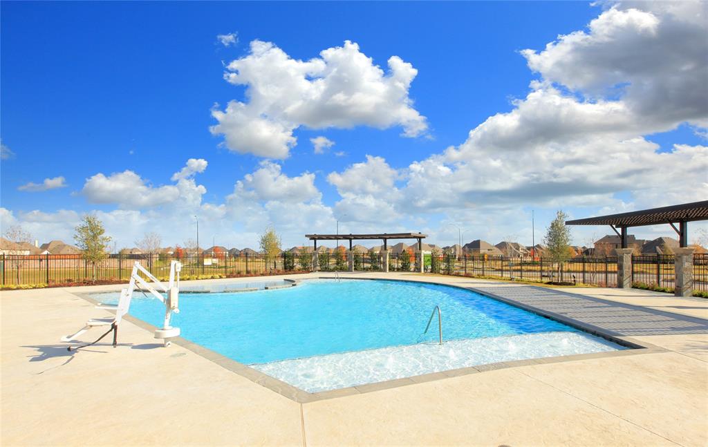 11137 Abbotsbury Road