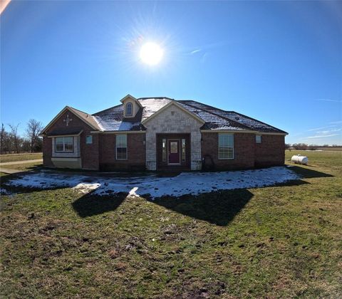 A home in Lone Oak