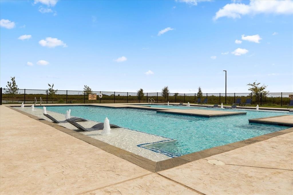 Las Lomas 60S - Residential