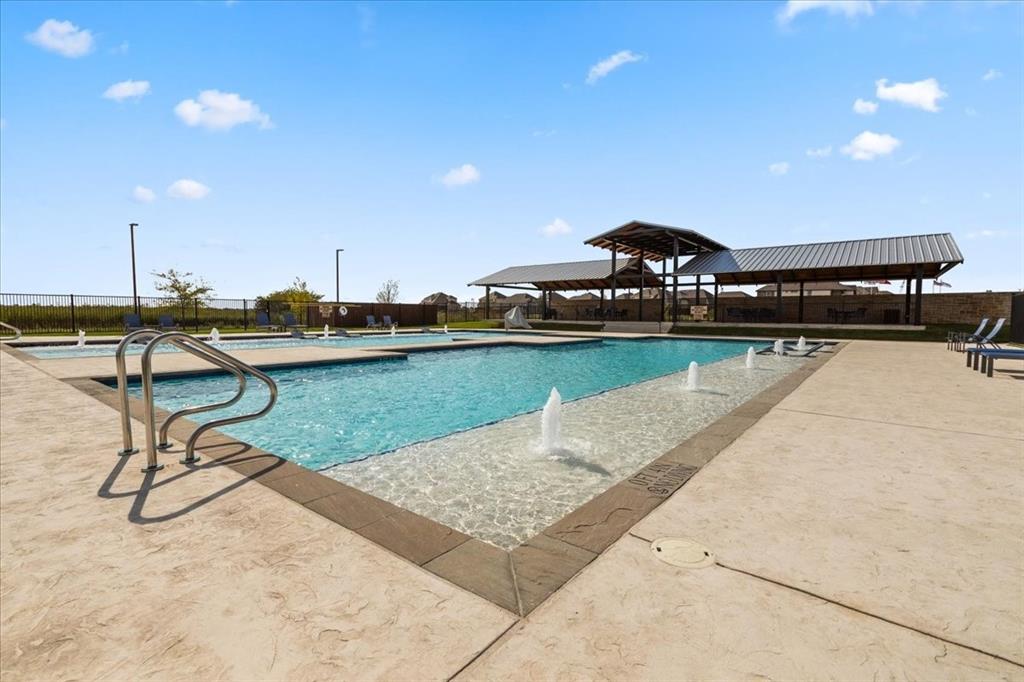 Las Lomas 60S - Residential