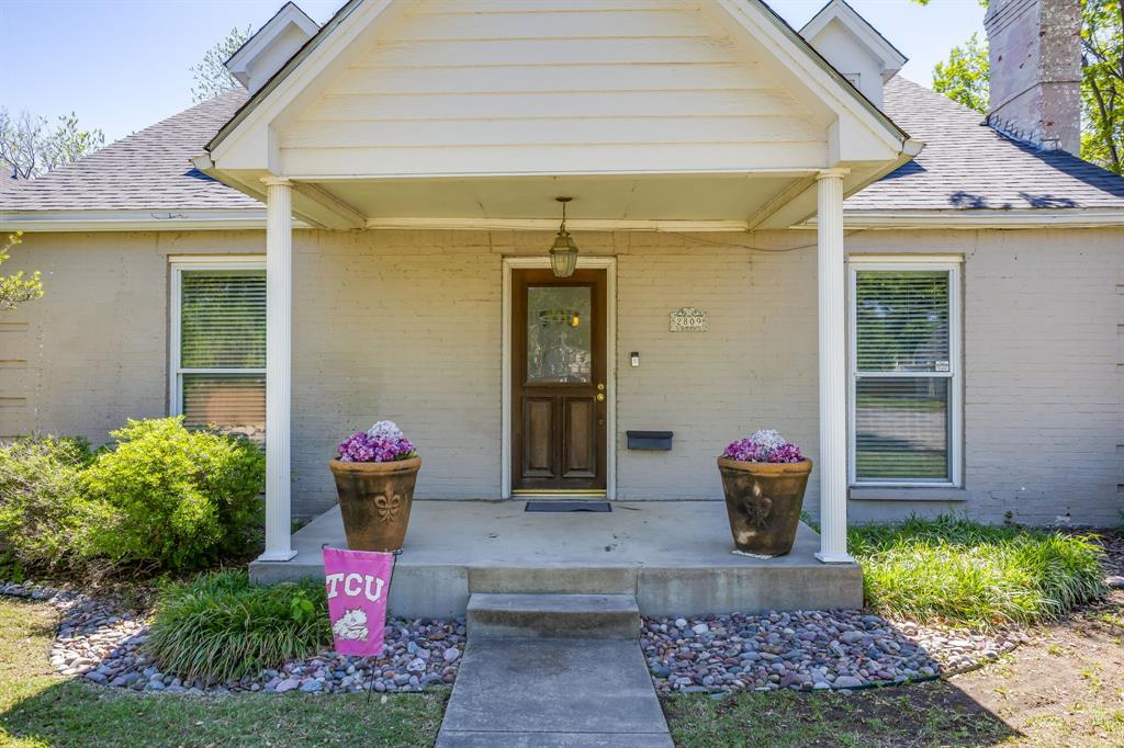 2809 Benbrook Boulevard
