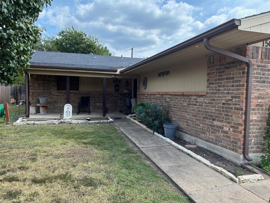 Nice home with 3 bedrooms and 2 full baths.  Home features 2 car garage plus carport, lots of parking.  Large dining area with breakfast bar to kitchen.  per sellers new roof, new garage door, large shed with window unit.  2 cats do not let out. 2 small dogs outside