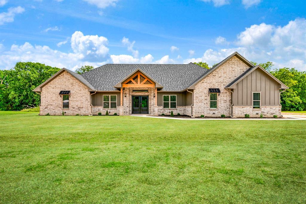 250 Private Road 45855