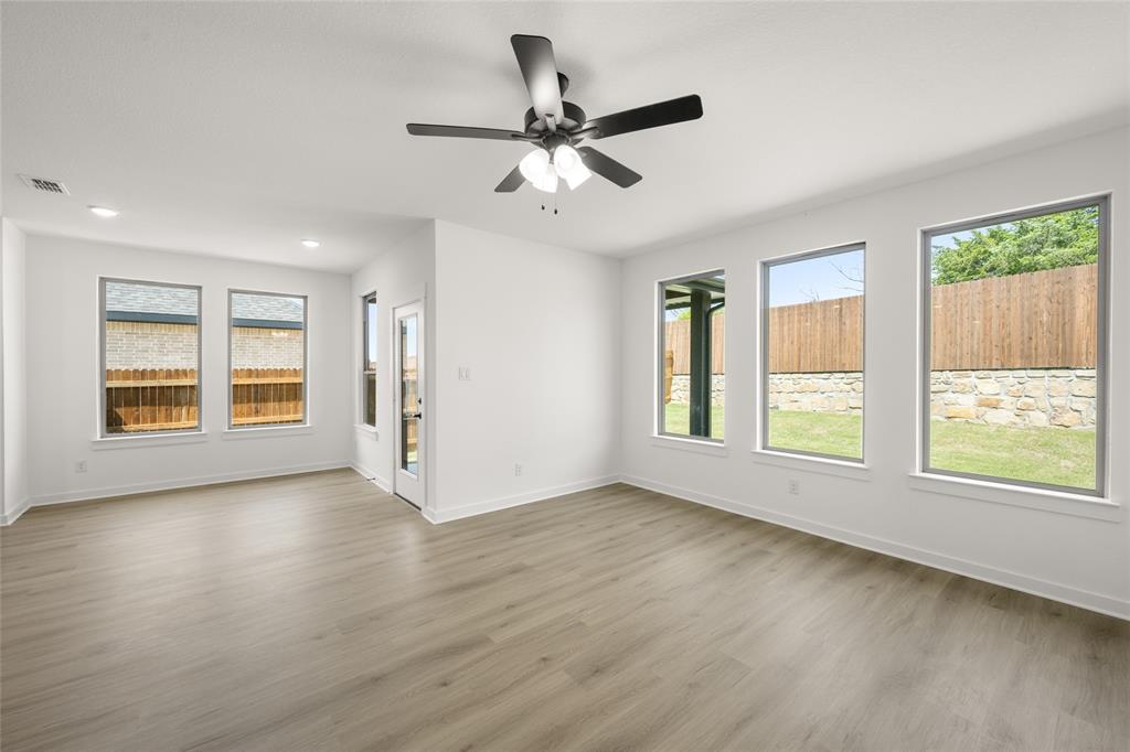 Sheppard's Place - Residential