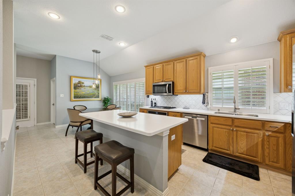 418 Long Cove Court