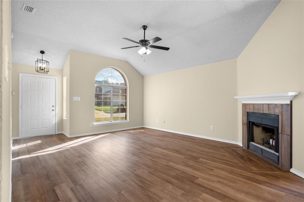 2329 Cromwell Drive
