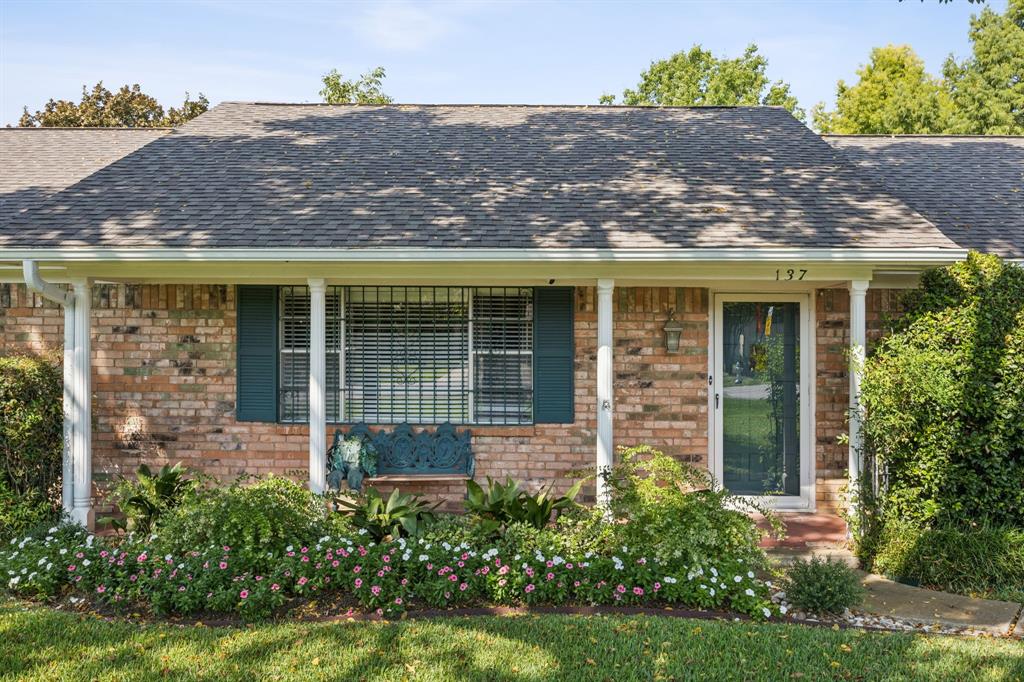 137 Southwood Drive