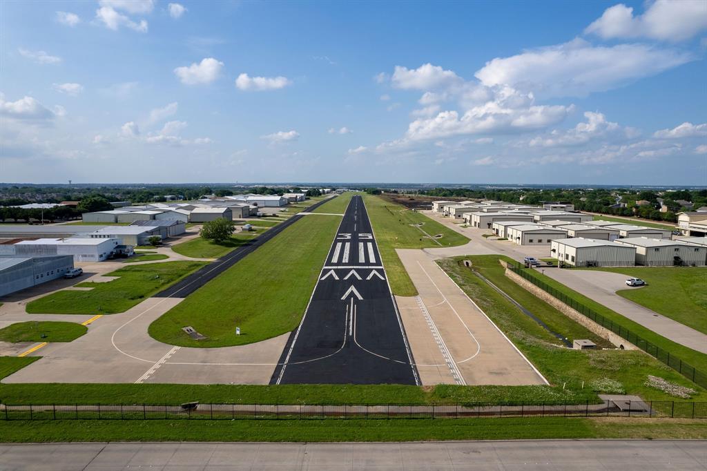 AERO COUNTRY EAST - Residential