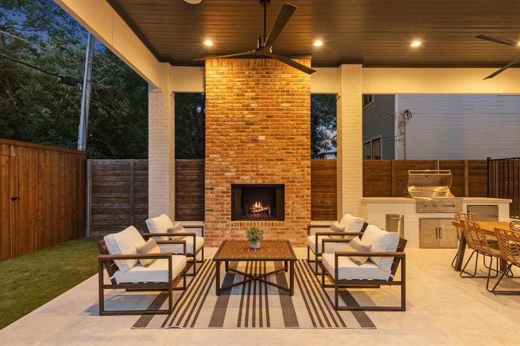 Bob-O-Links Downs - Residential