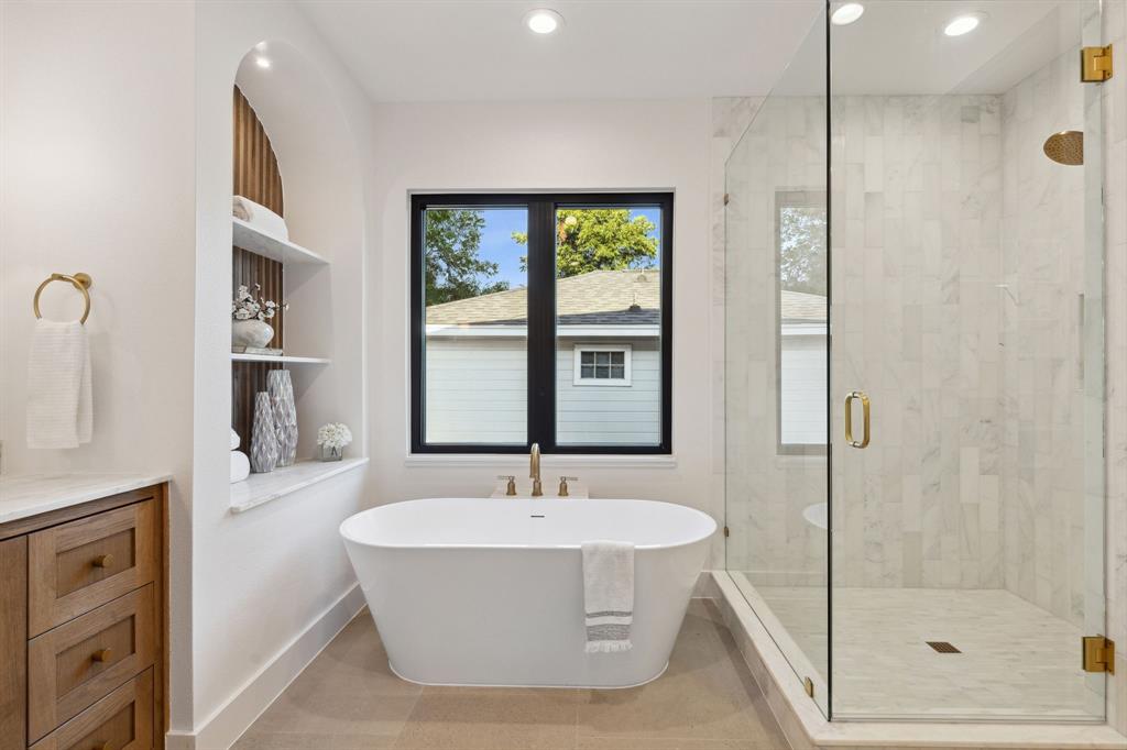 Bob-O-Links Downs - Residential