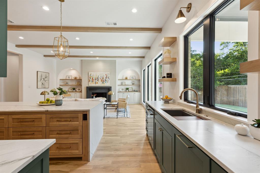 Bob-O-Links Downs - Residential