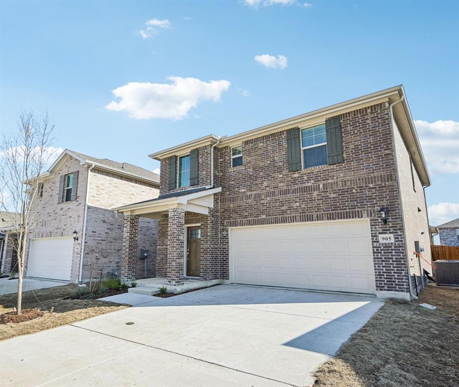 905 Rosemary Hill