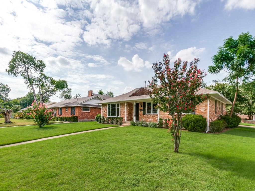 912 Fernwood Drive