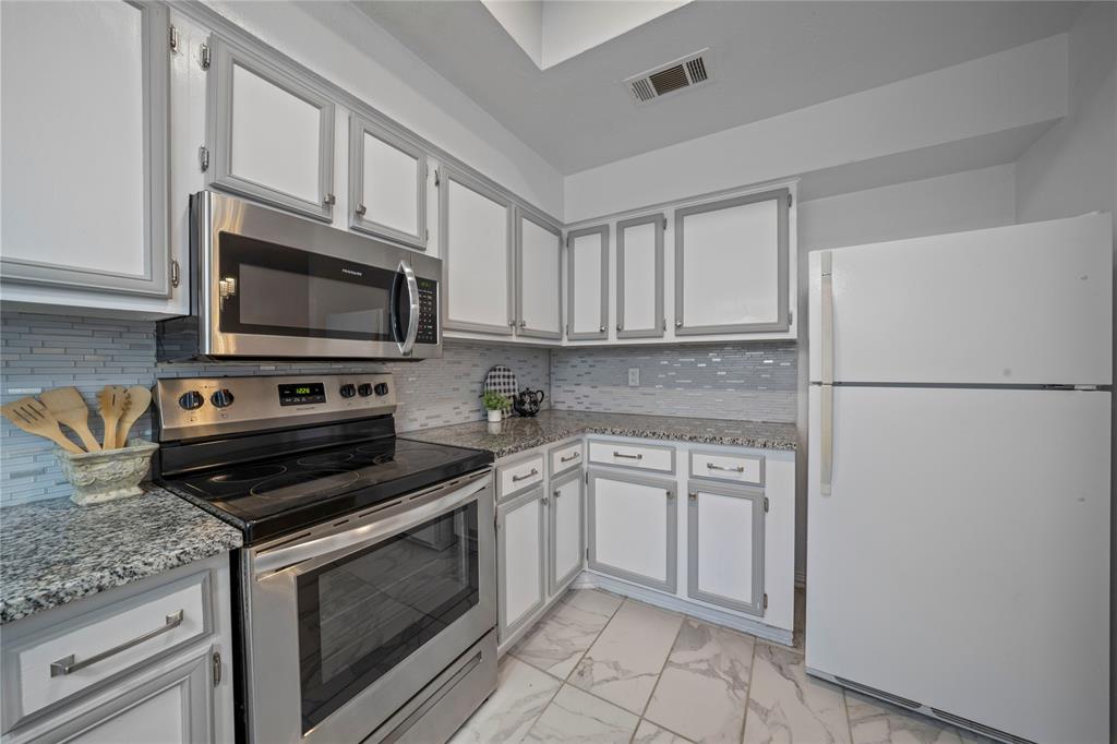 Glen Oaks Twnhms - Residential Lease