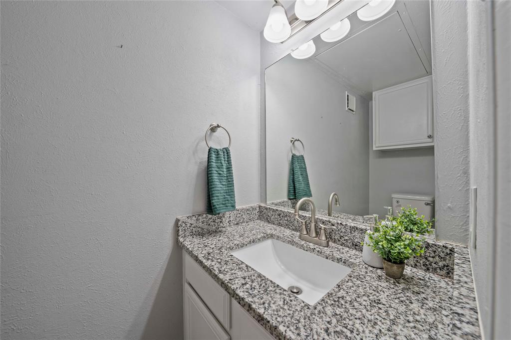 Glen Oaks Twnhms - Residential Lease