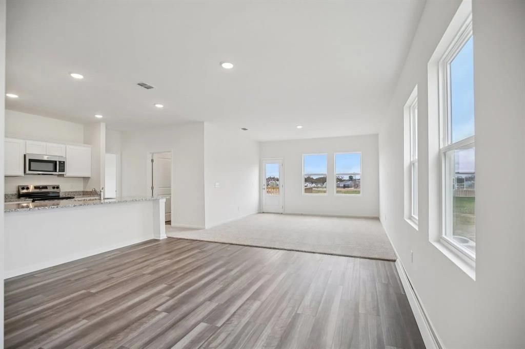 Photo of 8340 Sniptoe Drive, Fort Worth, TX 76179 (MLS # 21164362)