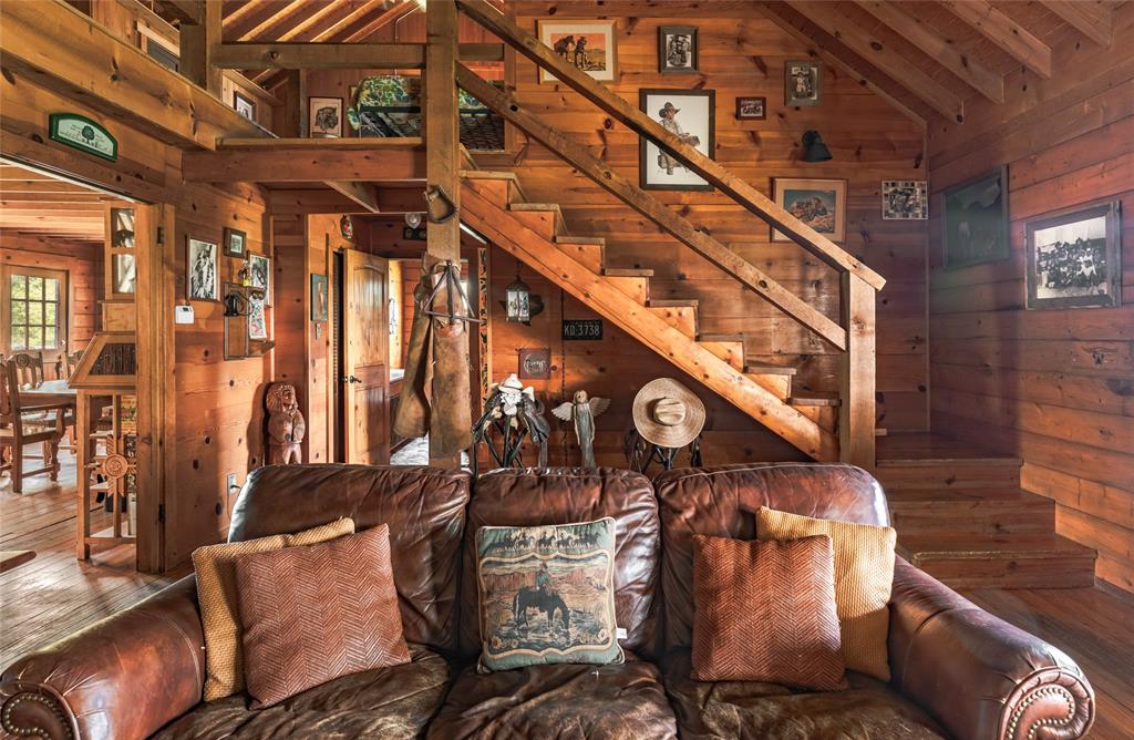 Oakwood Hills Unrec - Farm