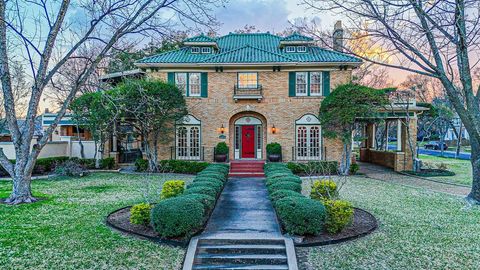 A home in Corsicana