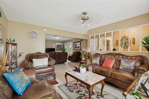 Tiny photo for 129 Aspen Street, Lancaster, TX 75134 (MLS # 21337359)