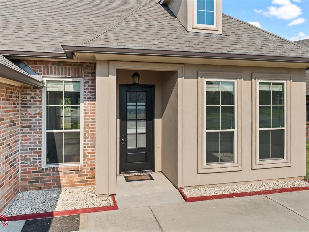 320 Camelback Drive