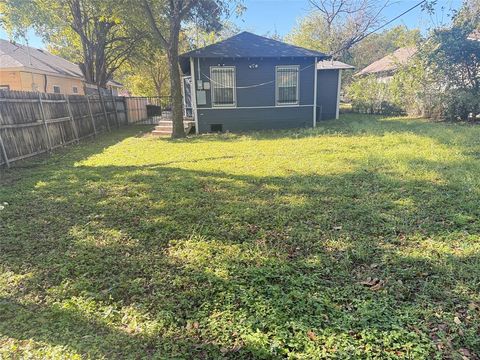 Tiny photo for 1022 Wayne Street, Dallas, TX 75223 (MLS # 21101642)