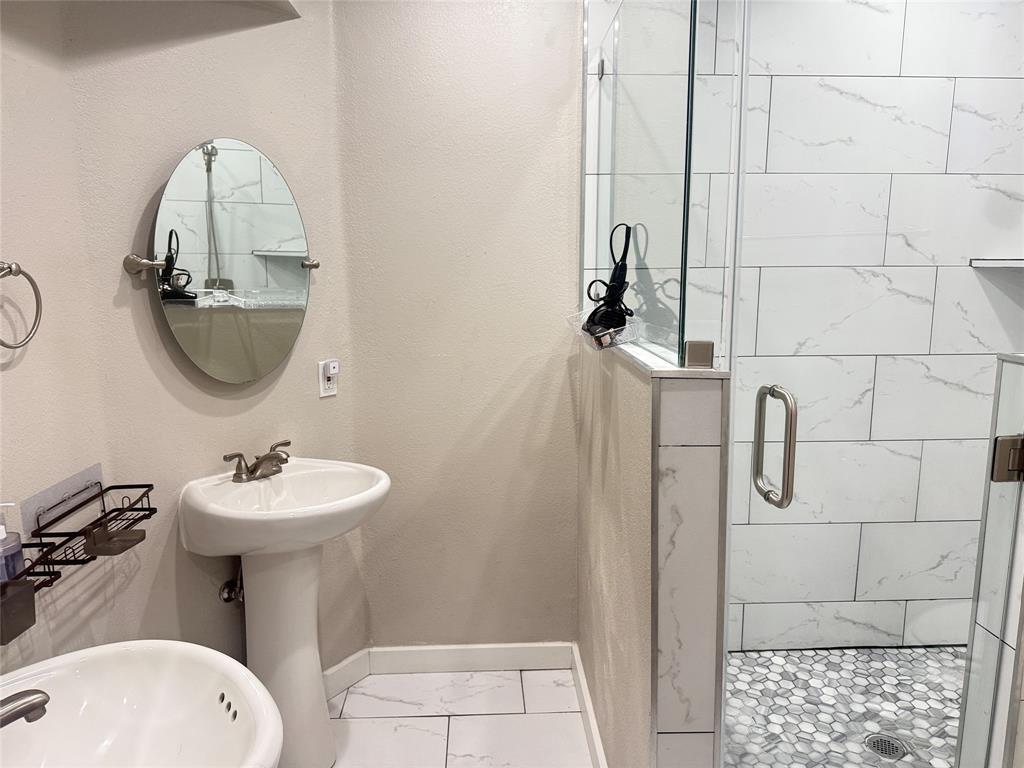 Mount Auburn - Residential