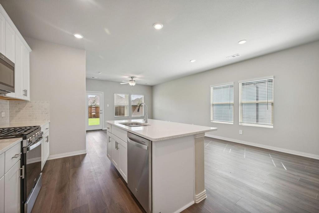 SIMPSON CROSSING - Residential Lease