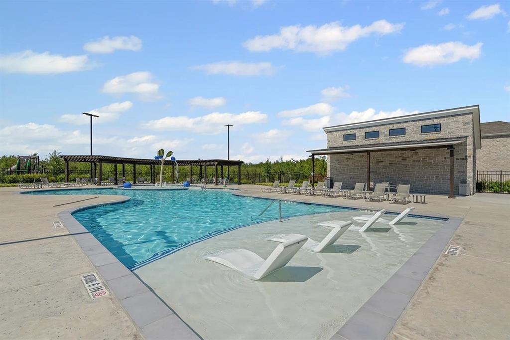 SIMPSON CROSSING - Residential Lease