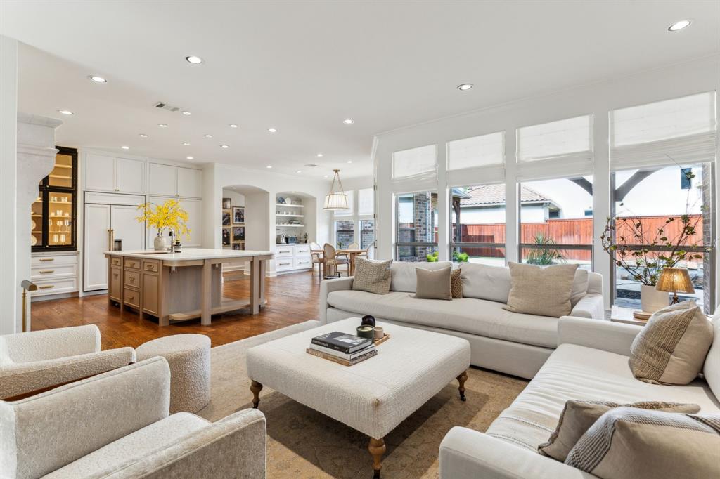 The Lakes On Legacy Drive Ph II - Residential