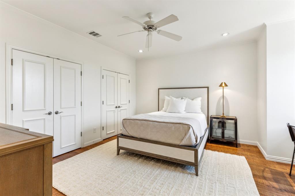 The Lakes On Legacy Drive Ph II - Residential