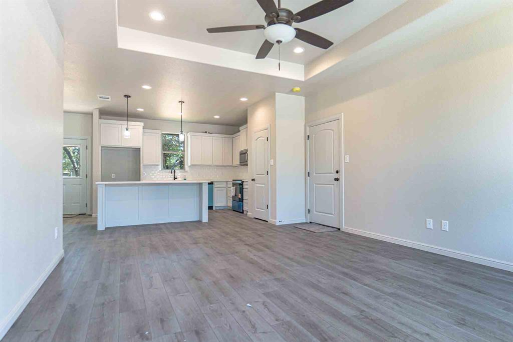 3201 Crystal Court