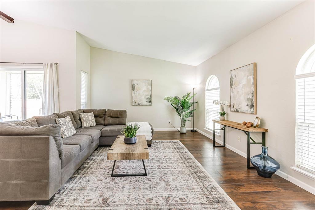 2021 Emory Oak Drive