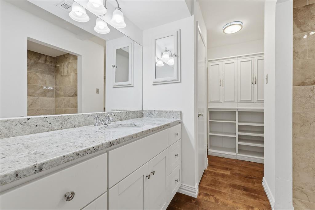 Creekside Twnhms Ph 1 - Residential