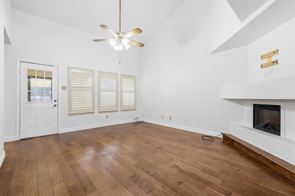 Creekside Twnhms Ph 1 - Residential