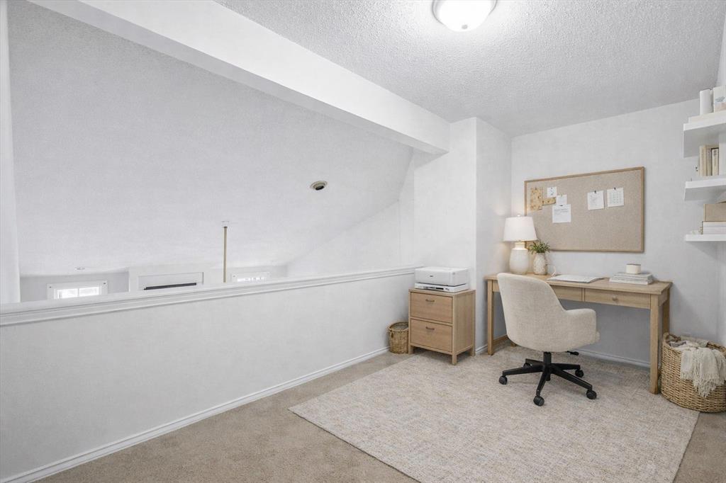 Creekside Twnhms Ph 1 - Residential