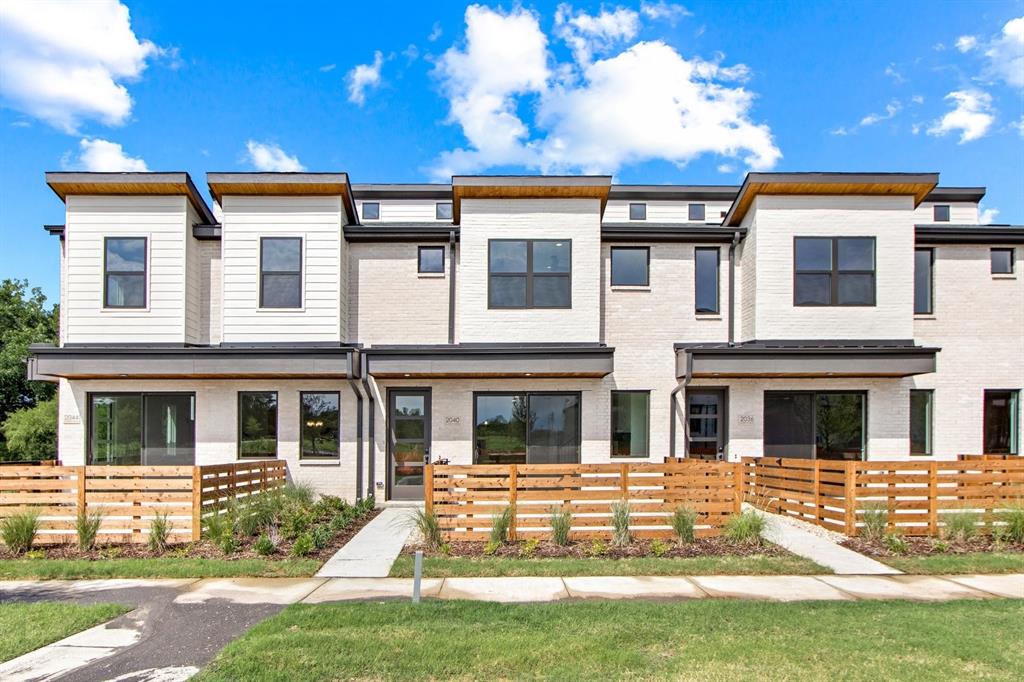 2040 Aldrich Mews