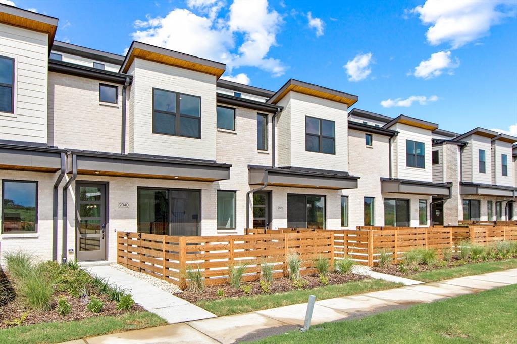 2040 Aldrich Mews
