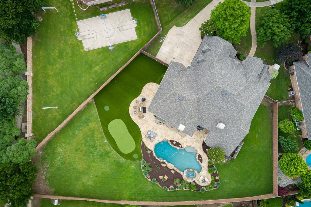 968 Fairfield Lane
