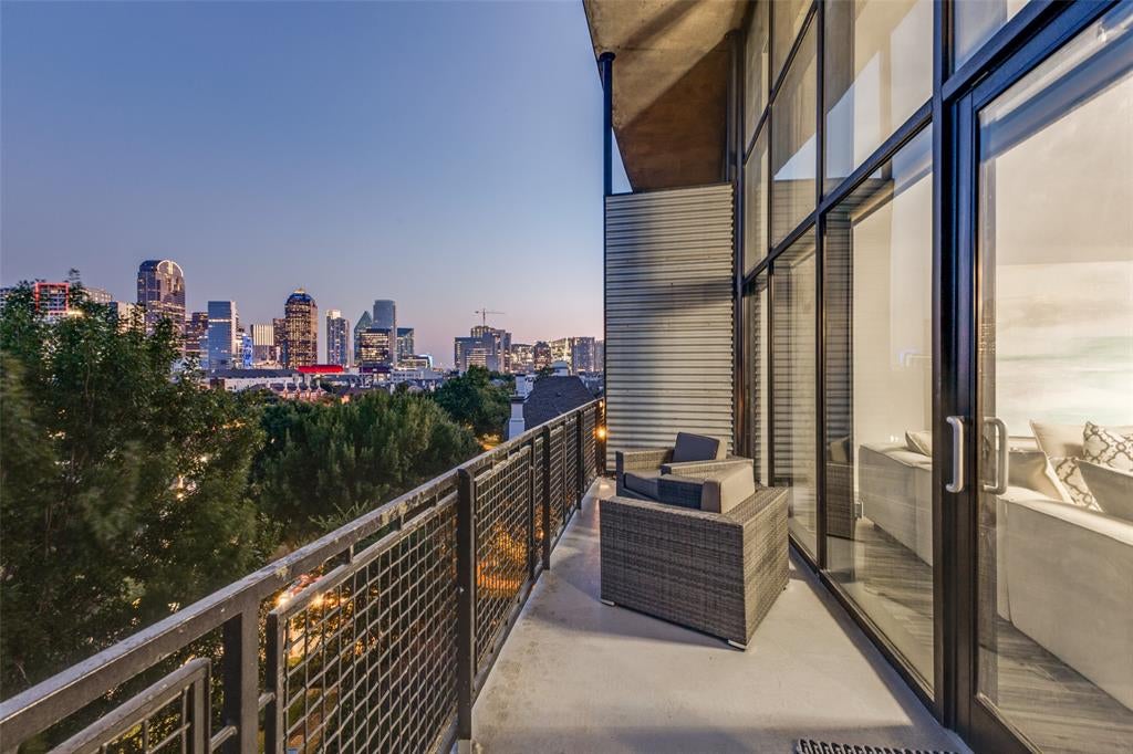 3110 Thomas Avenue 527