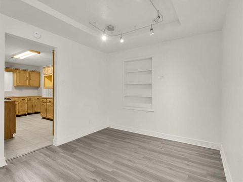 A home in Westworth Village