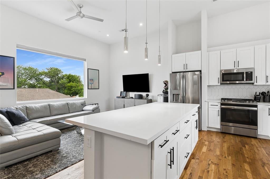 Hondo Ave Condos - Residential