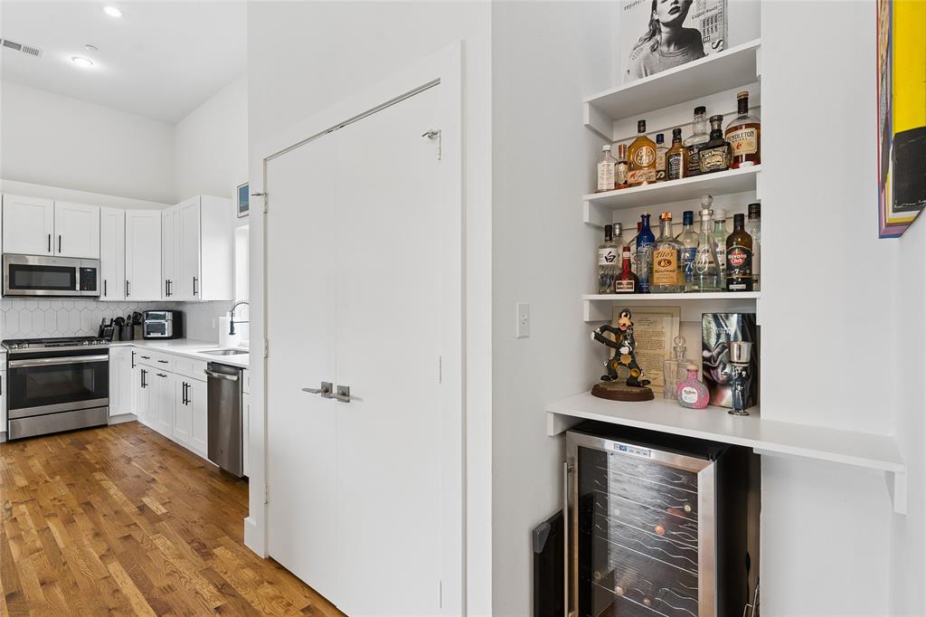 Hondo Ave Condos - Residential