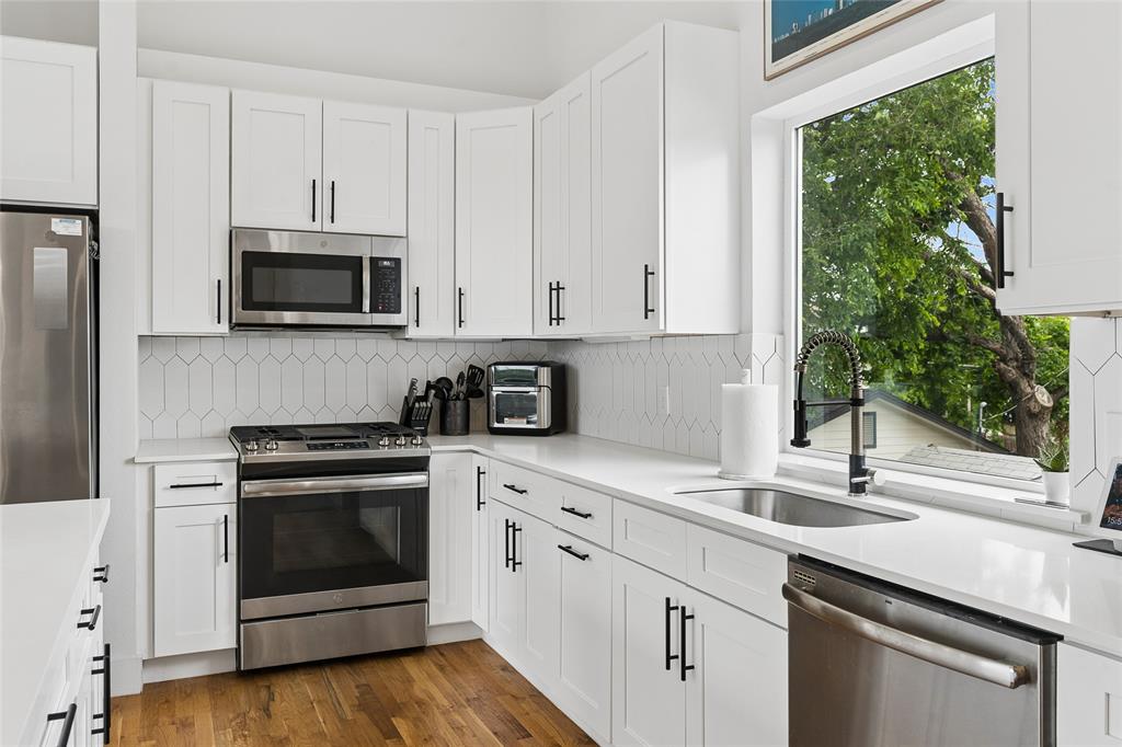 Hondo Ave Condos - Residential