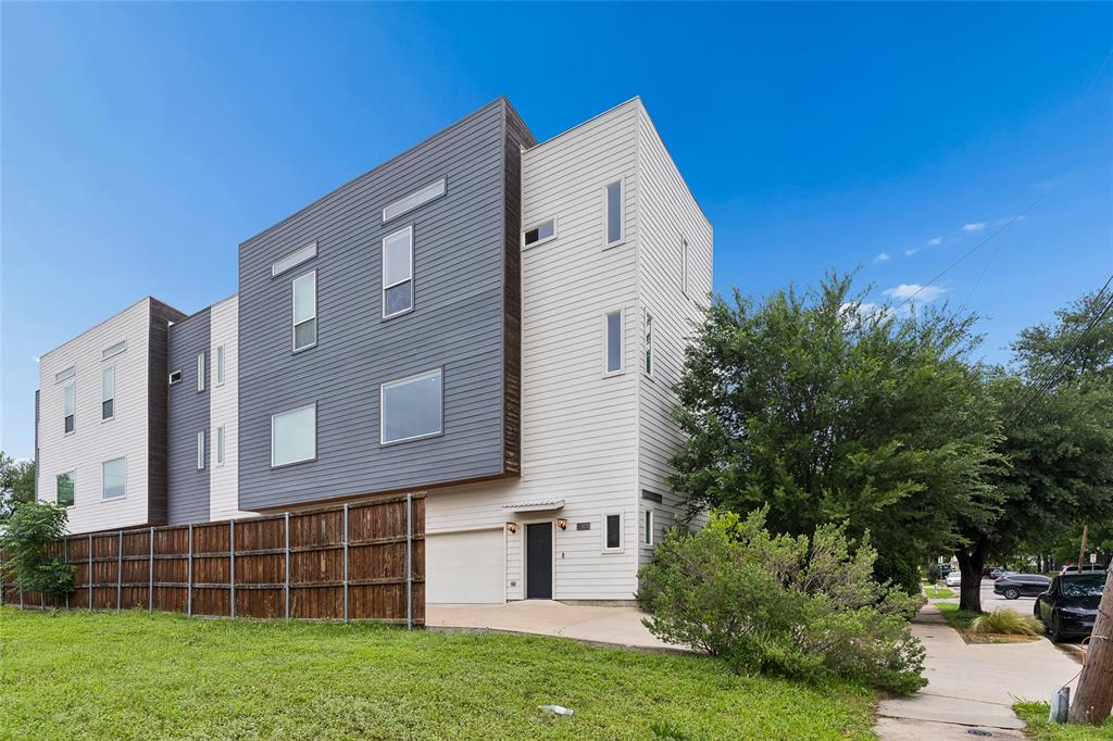 Hondo Ave Condos - Residential