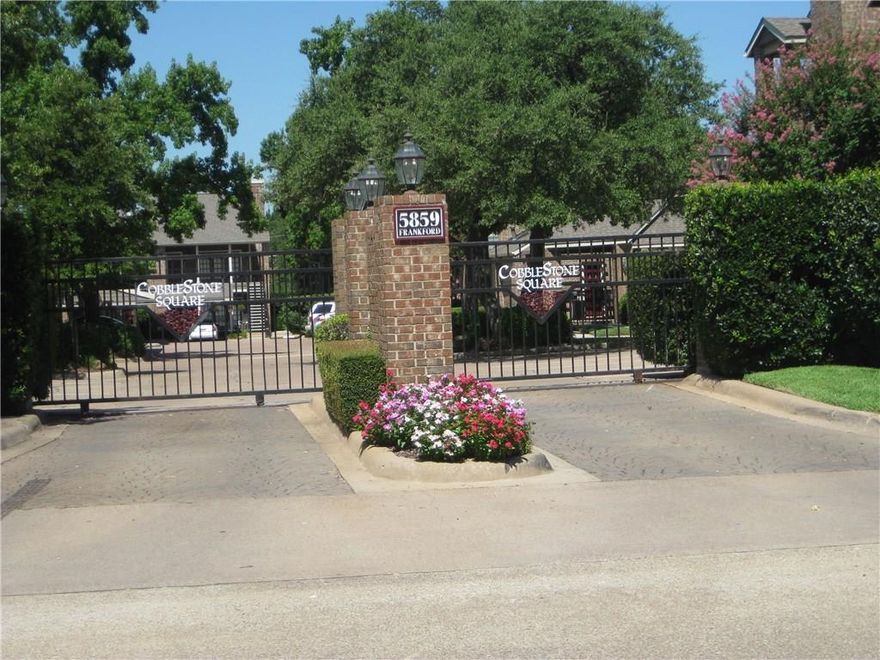 As they say location, location-location,  

PRISTINE sought after smaller condo complex in far north Dallas close to the intersection of Preston at Frankford. Gated community with gorgeous community pool and cabana. Unit is townhouse style with no one above or below. High ceiling upgraded kitchen. Upgrade Kitchen Countertops.  Unit has huge decked patio. Cozy fireplace a plus. Master has very large walk in closet. Parking is located at your front door. charming-Winner!!